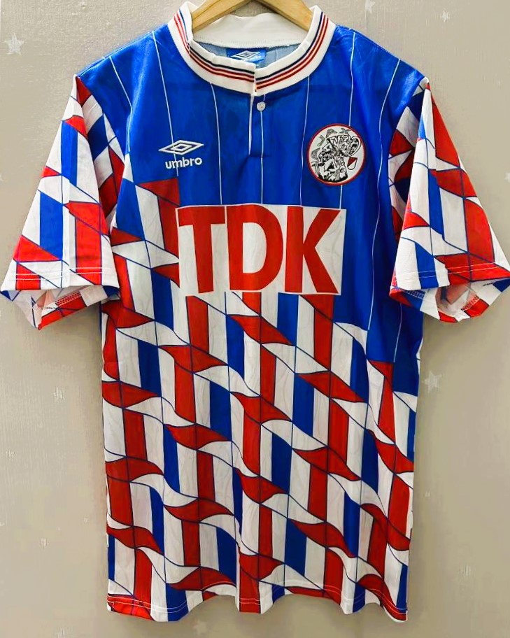 BERGKAMP DENNIS 1990-91 (Aja)