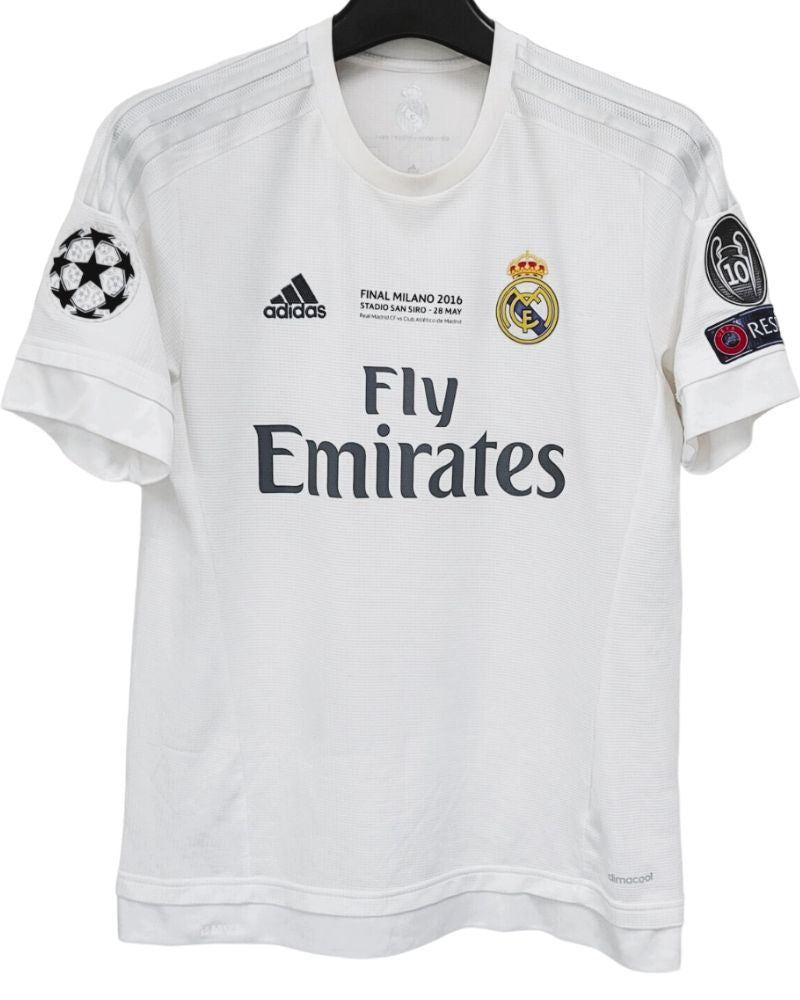 REAL MADRID 2015-16 Toni Kroos - Urbn Football