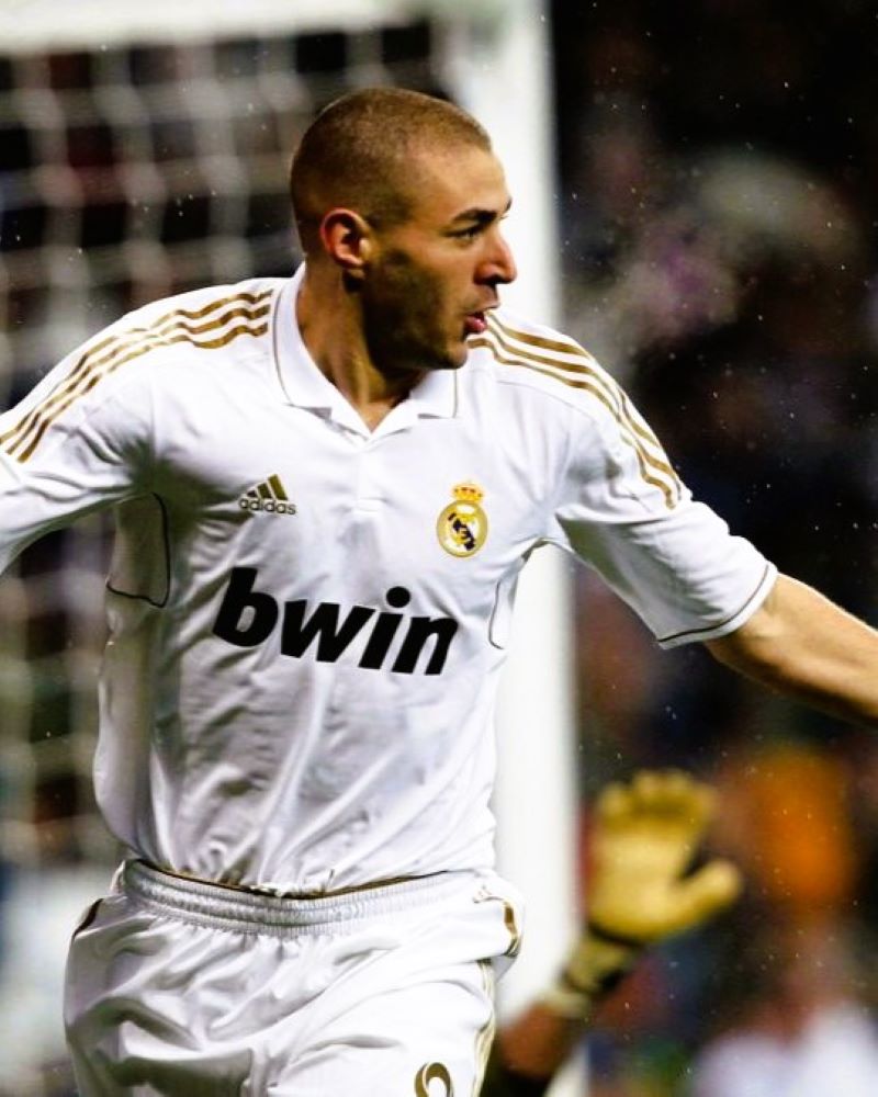 REAL MADRID 2011-12 Karim Benzema - Urbn Football