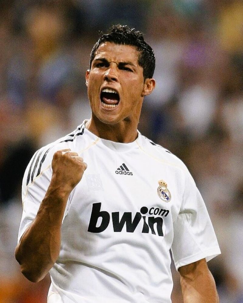 REAL MADRID 2009-10 Cristiano Ronaldo - Urbn Football