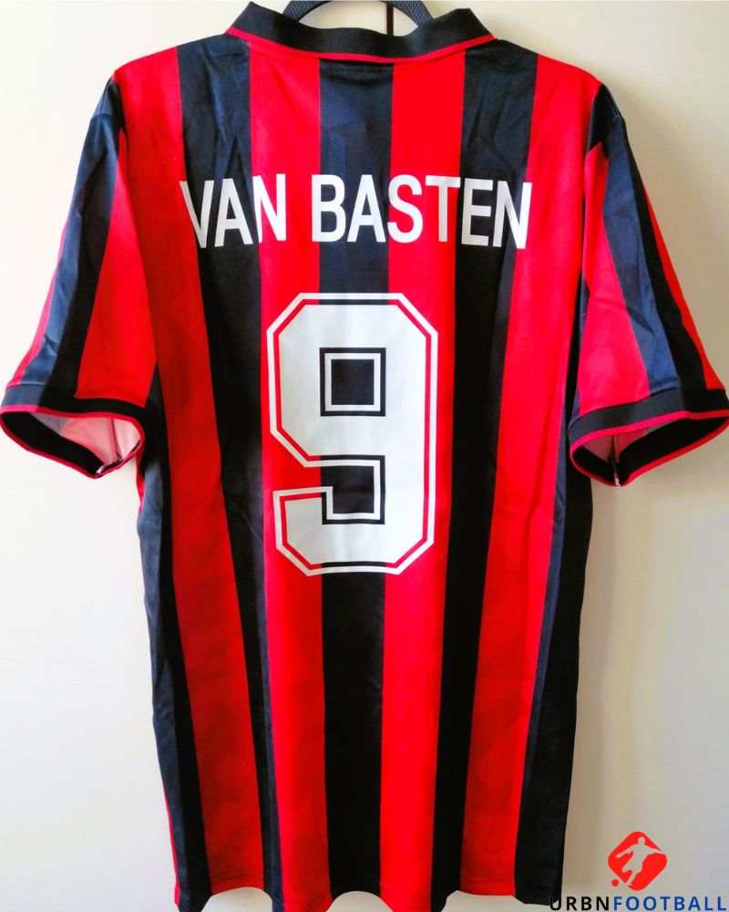 VAN BASTEN MARCO 1993-94 (Mil)