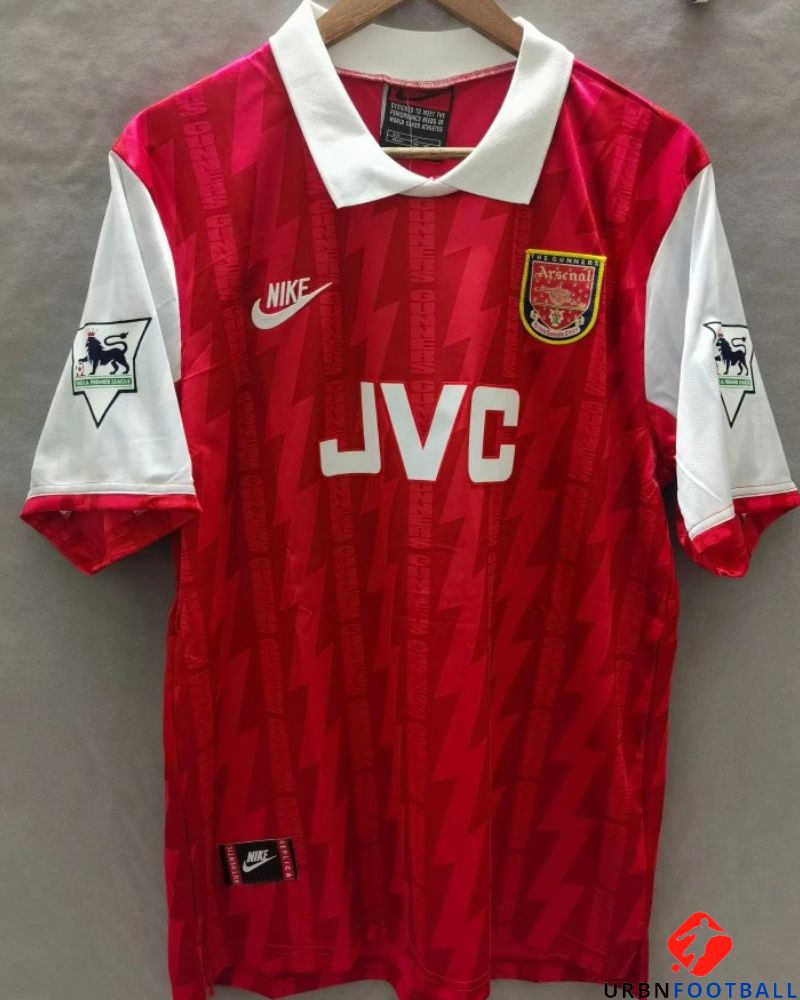 BERGKAMP DENNIS 1995-96 (Ars)