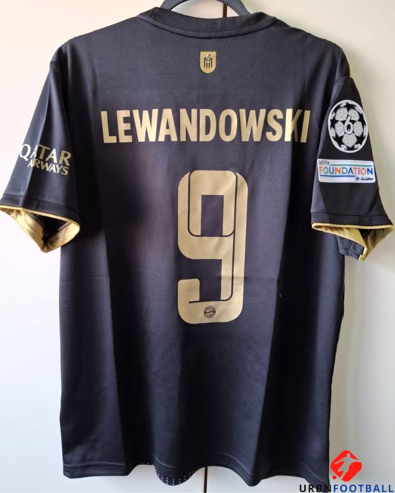 LEWANDOWSKI ROBERT 2021-22 (Bay M)