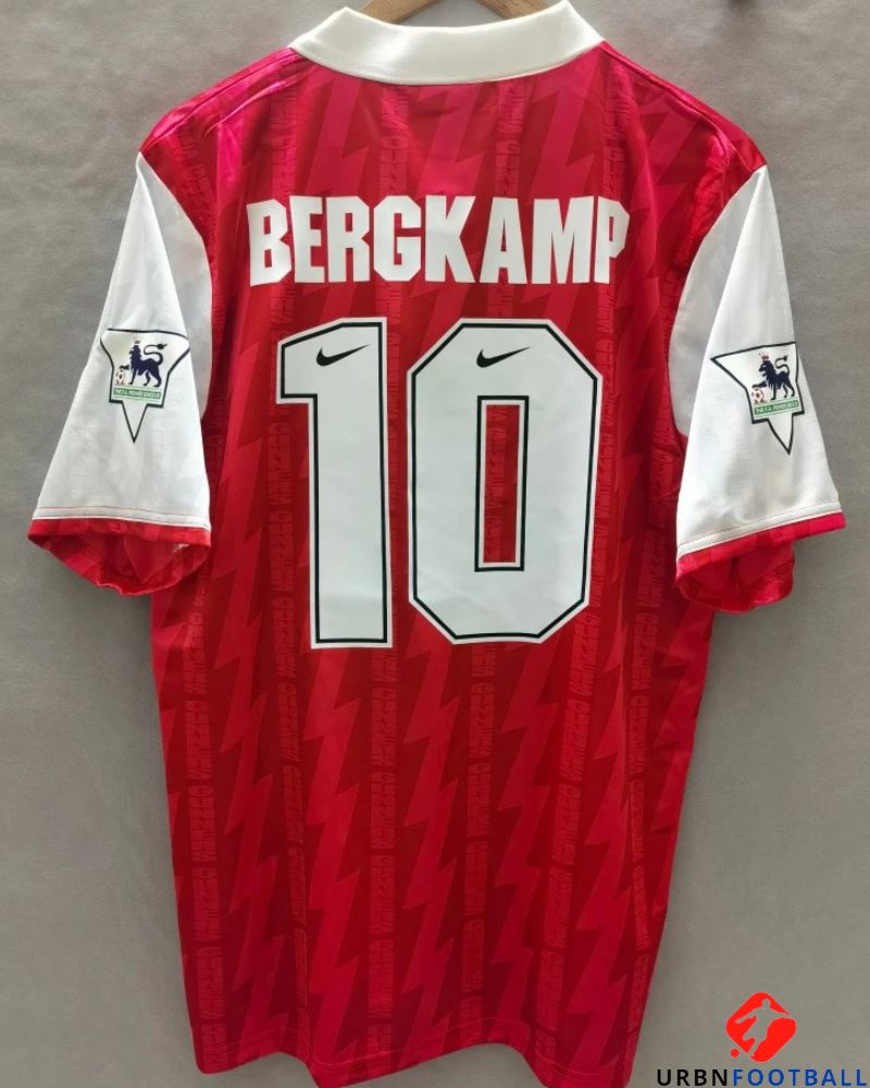 BERGKAMP DENNIS 1995-96 (Ars)