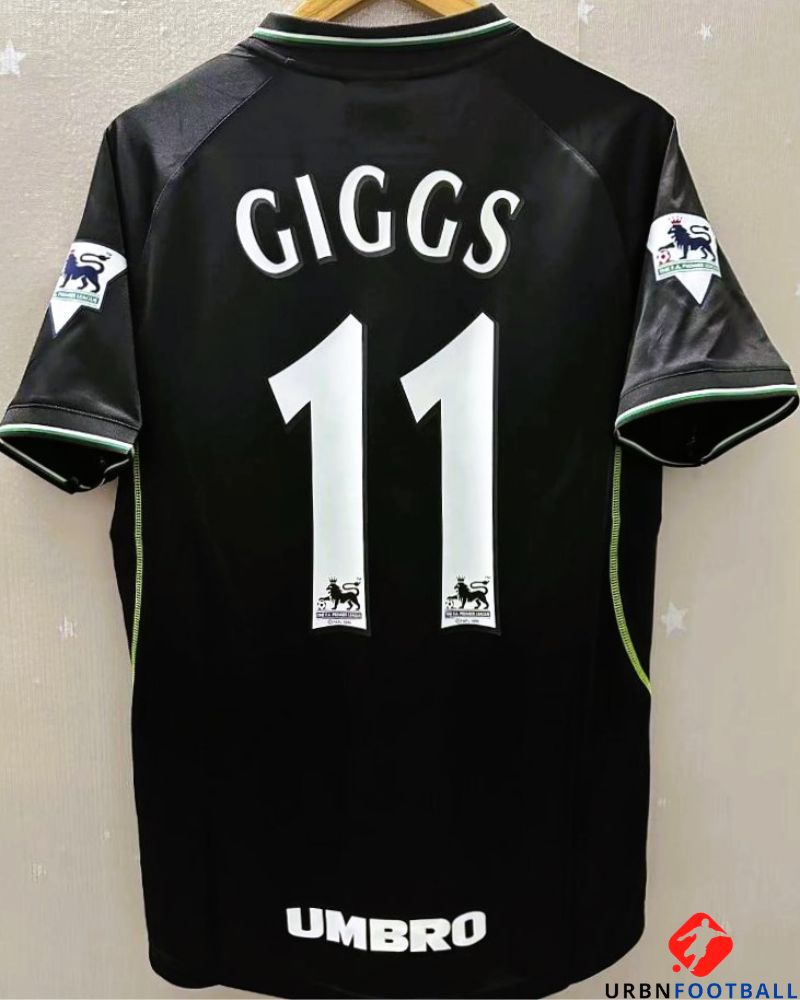 GIGGS RYAN 1998-99