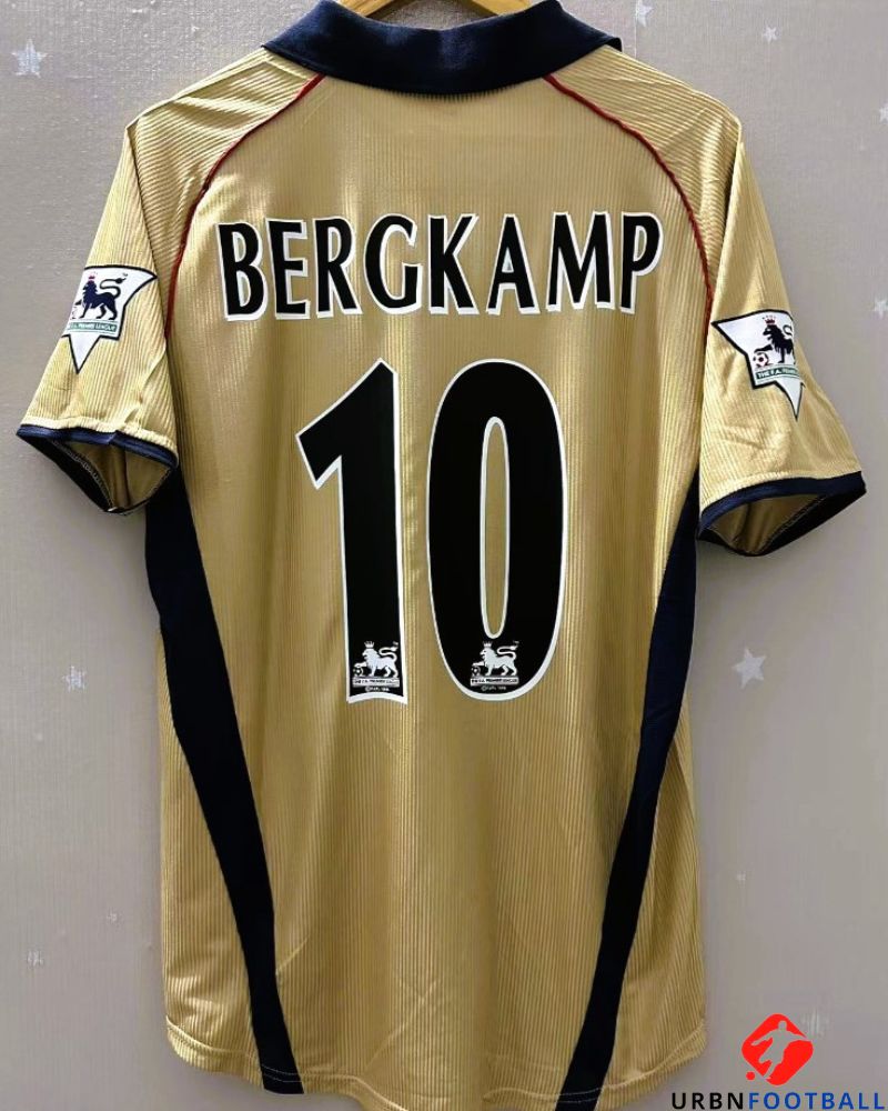 BERGKAMP DENNIS 2001-02 (Ars)