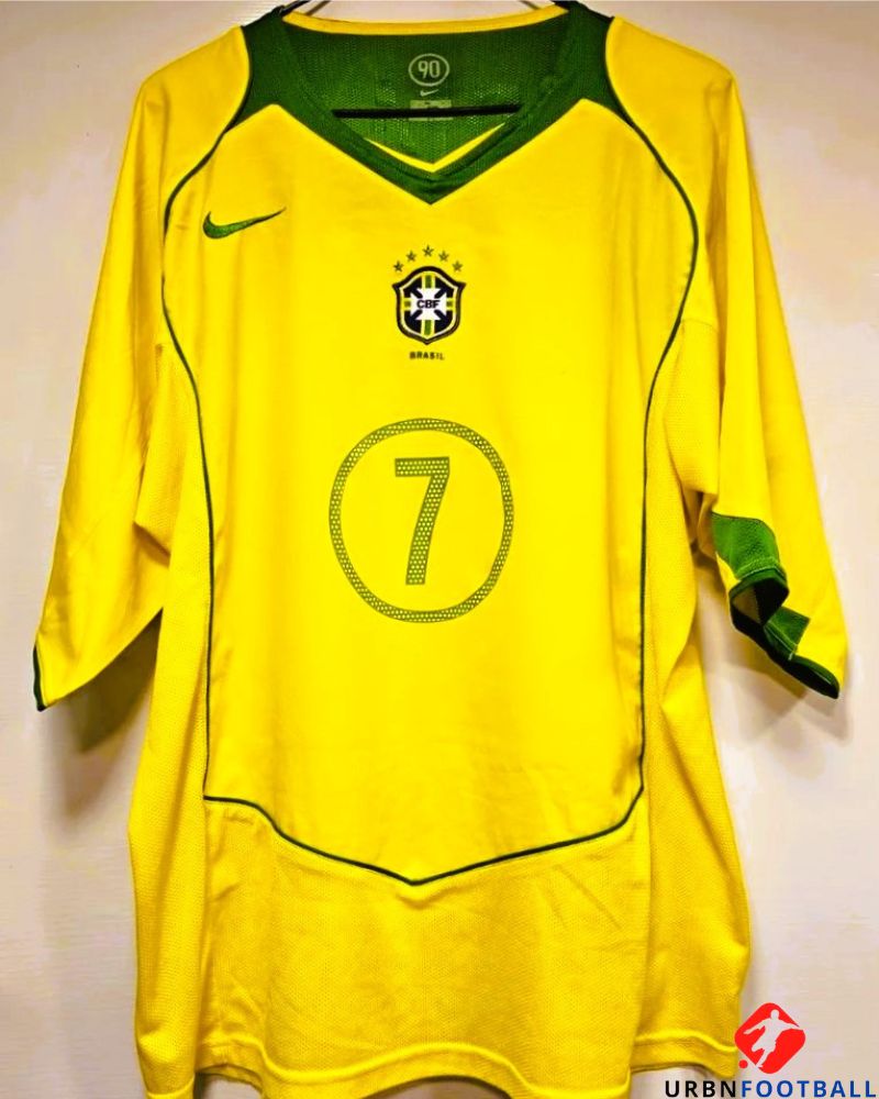 ADRIANO 2004-05 (Bra)