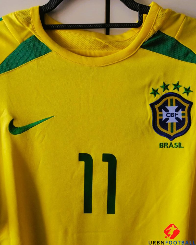 RONALDINHO 2002-03 (Good) – UrbnFootball