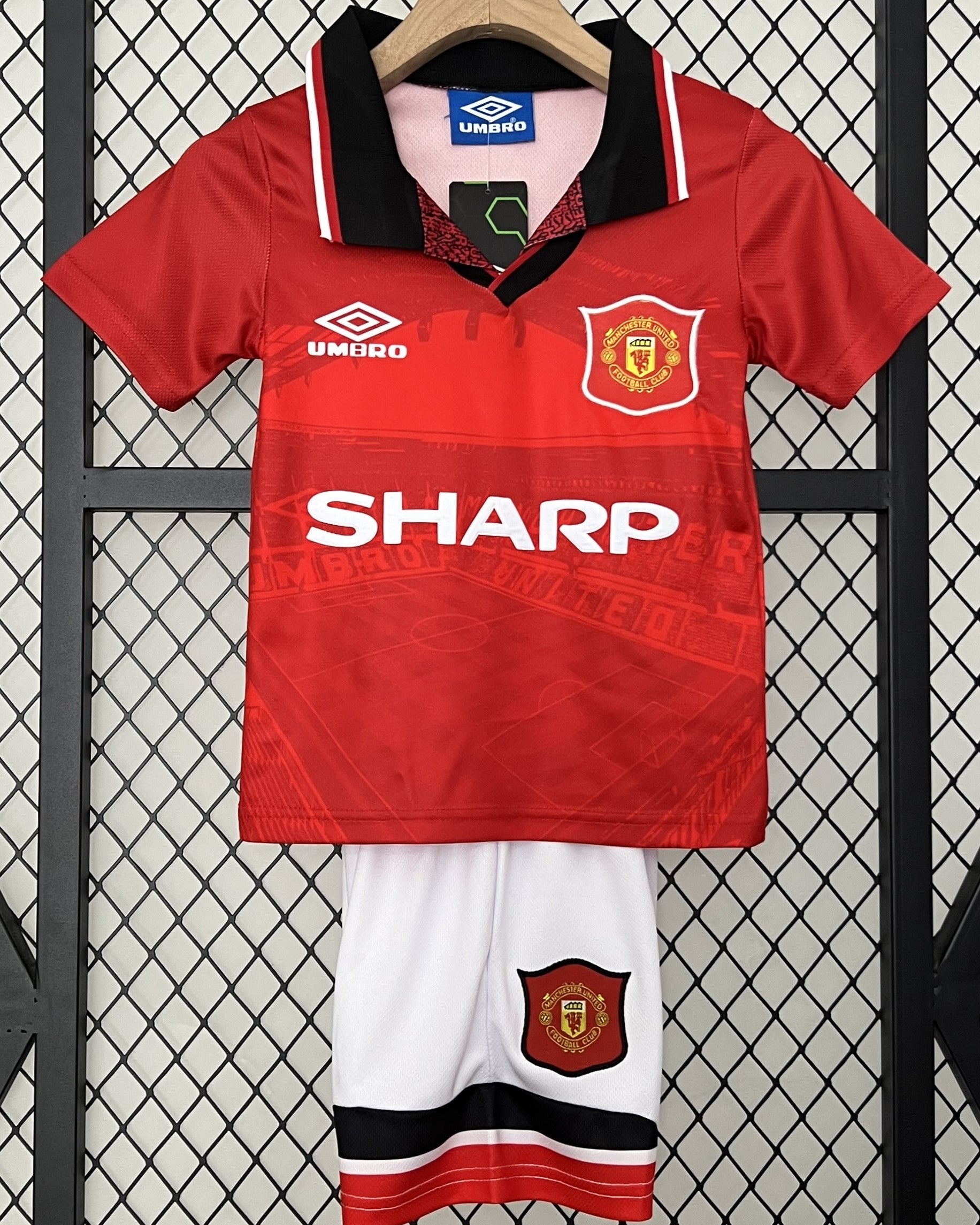 MANCHESTER UNITED kid kit