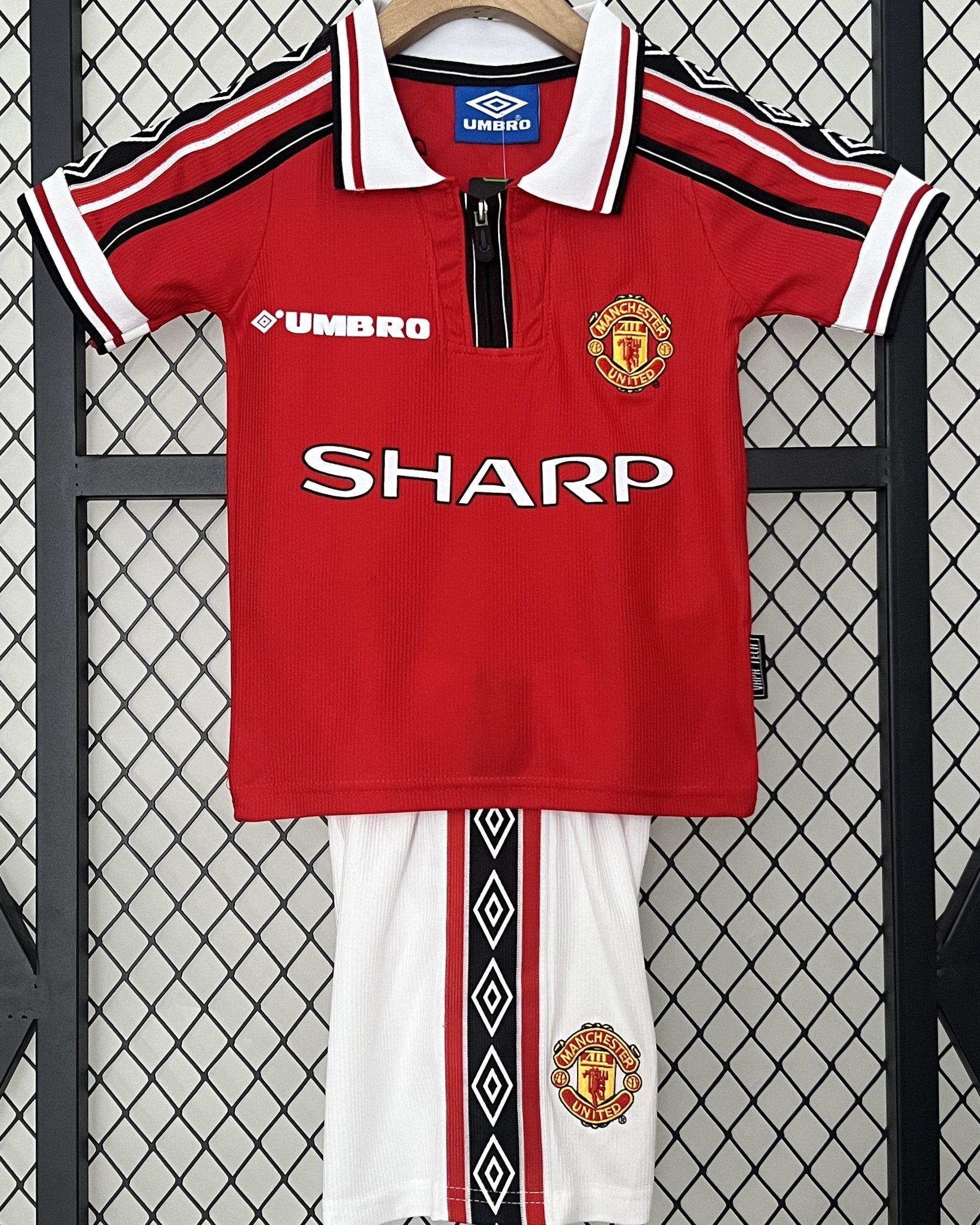 MANCHESTER UNITED kid kit