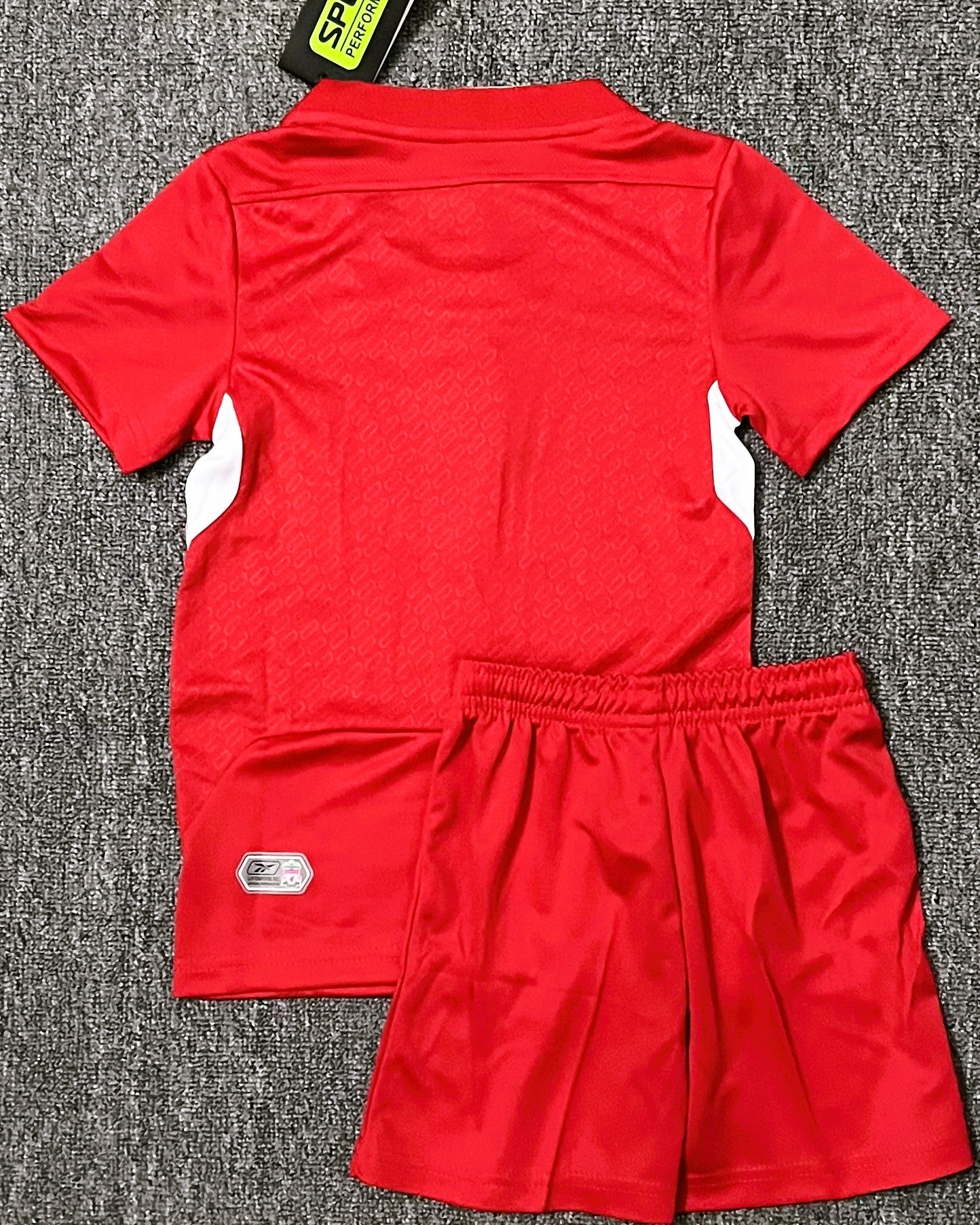 LIVERPOOL kid kit