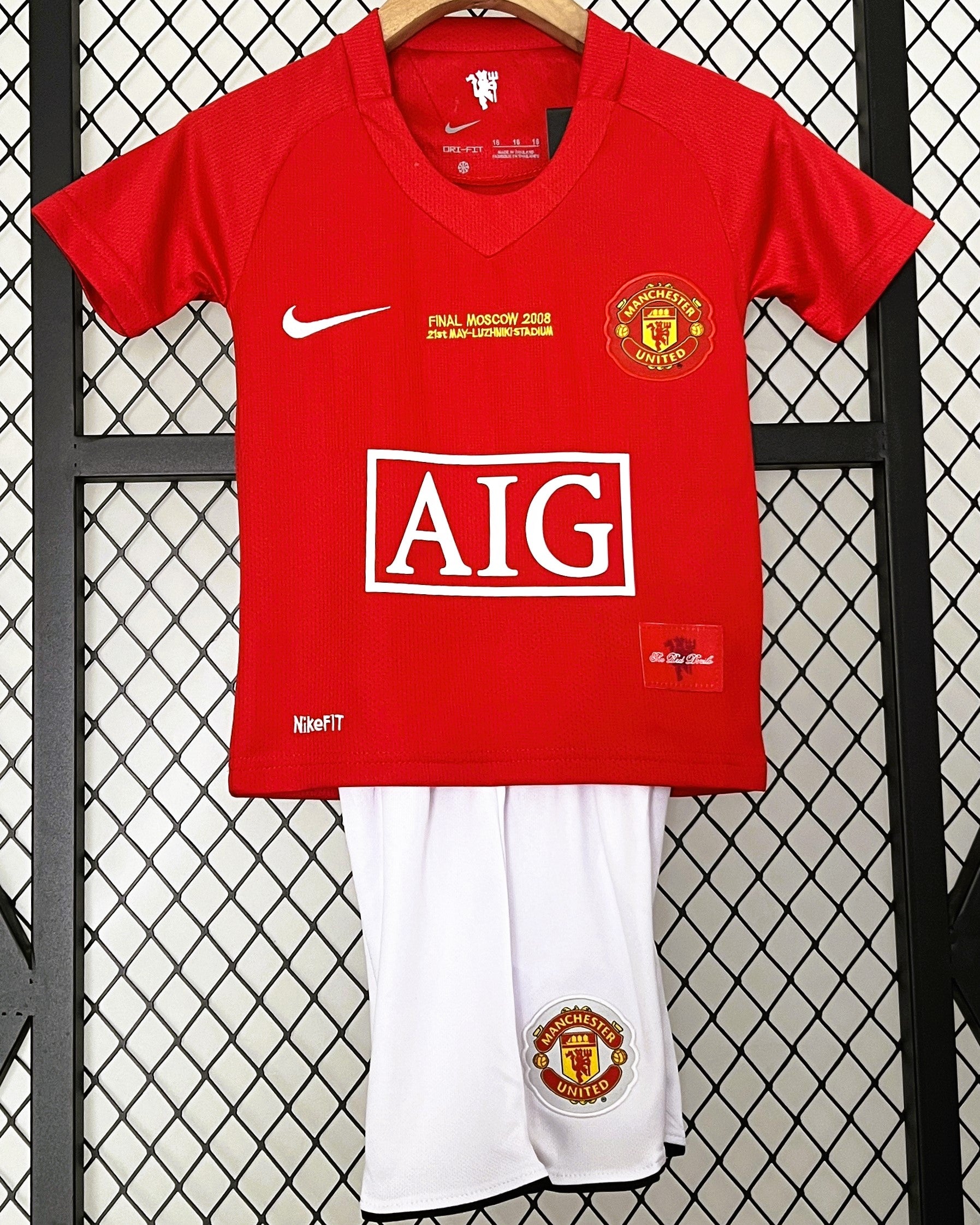 MANCHESTER UNITED kid kit