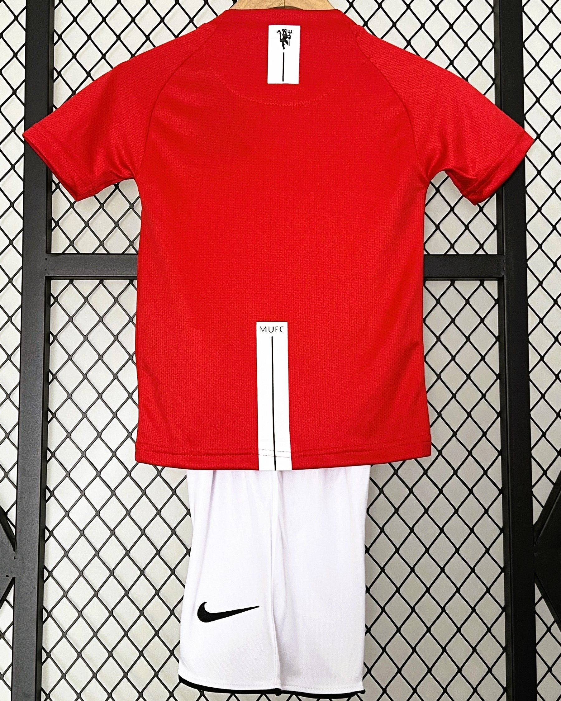 MANCHESTER UNITED kid kit