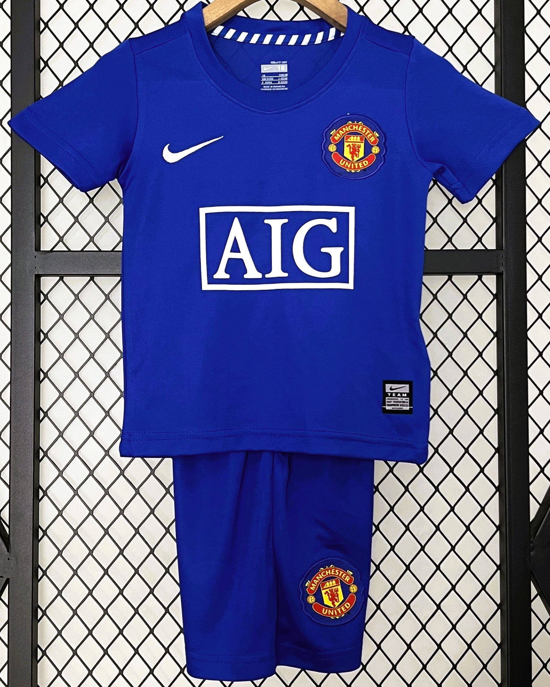 MANCHESTER UNITED kid kit