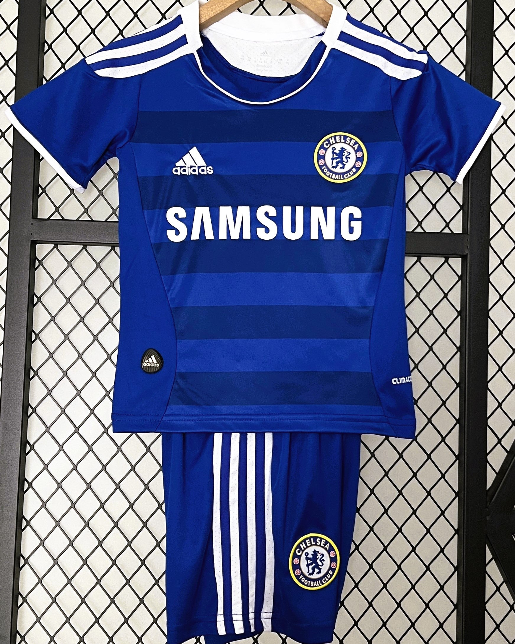 CHELSEA kid kit