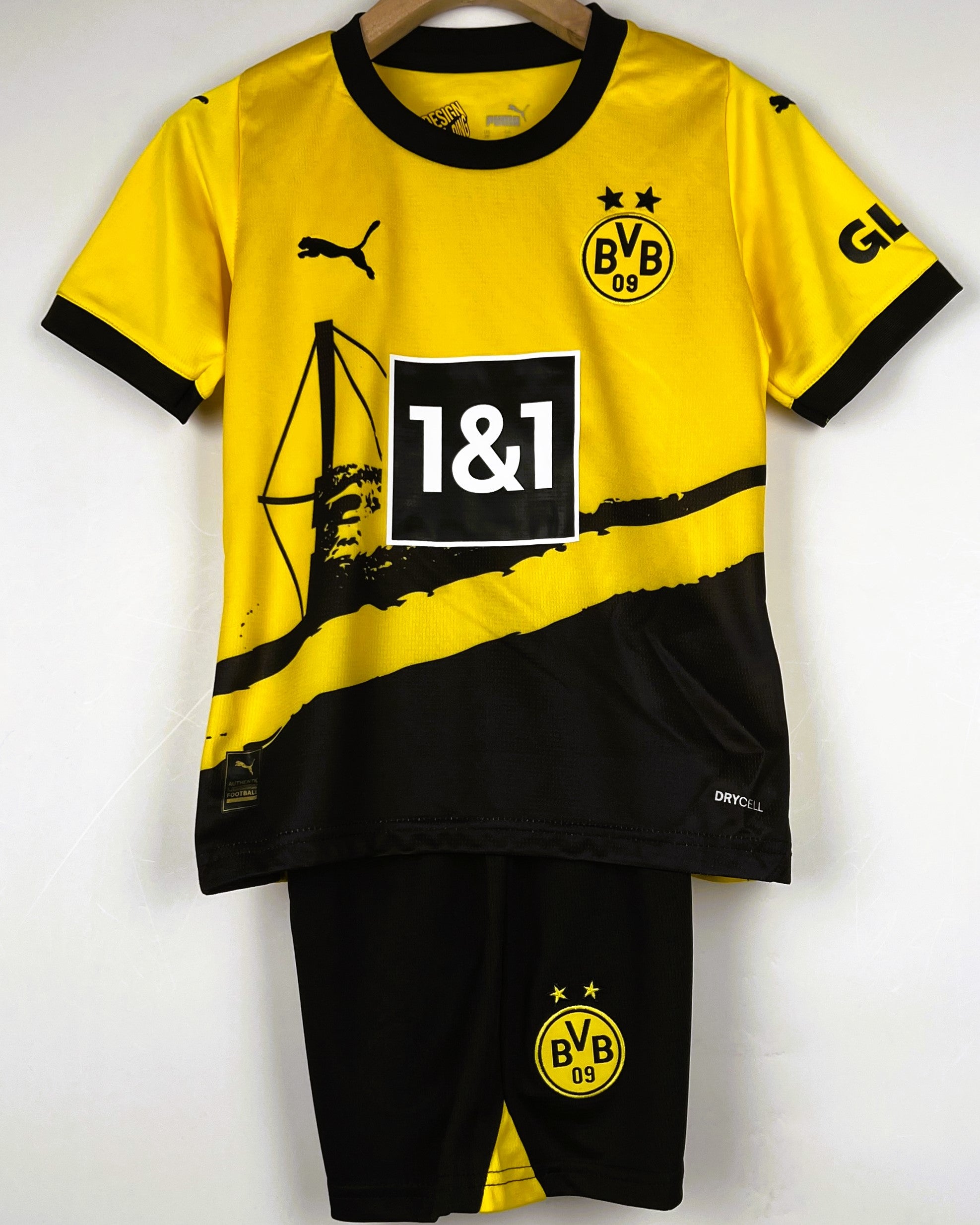 BORUSSIA DORTMUND kid kit