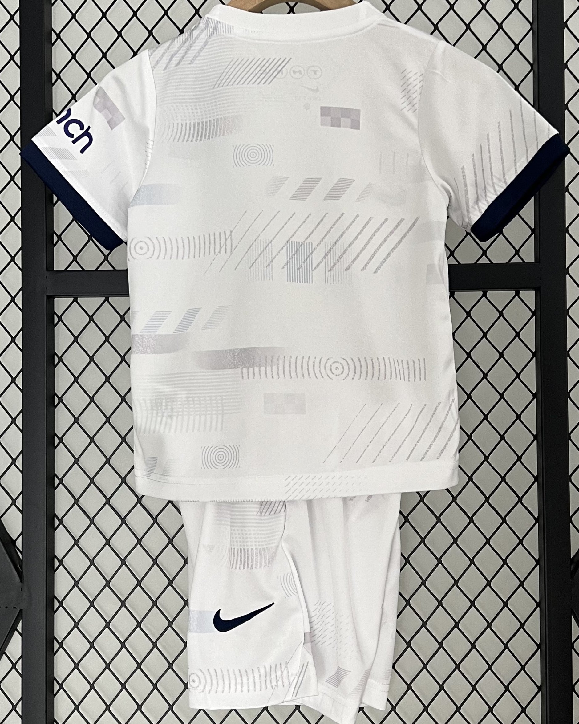 TOTTENHAM kid kit