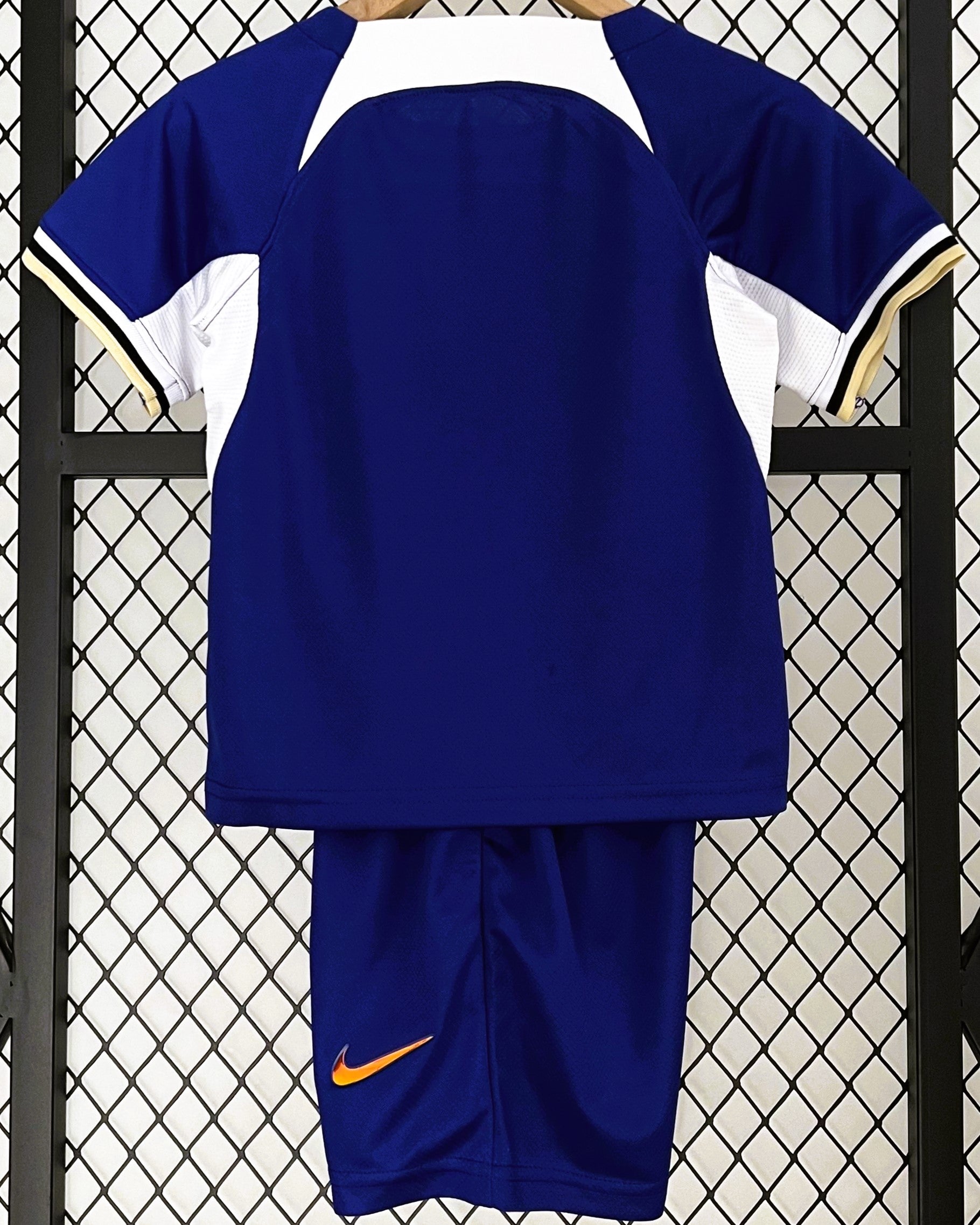 CHELSEA kid kit