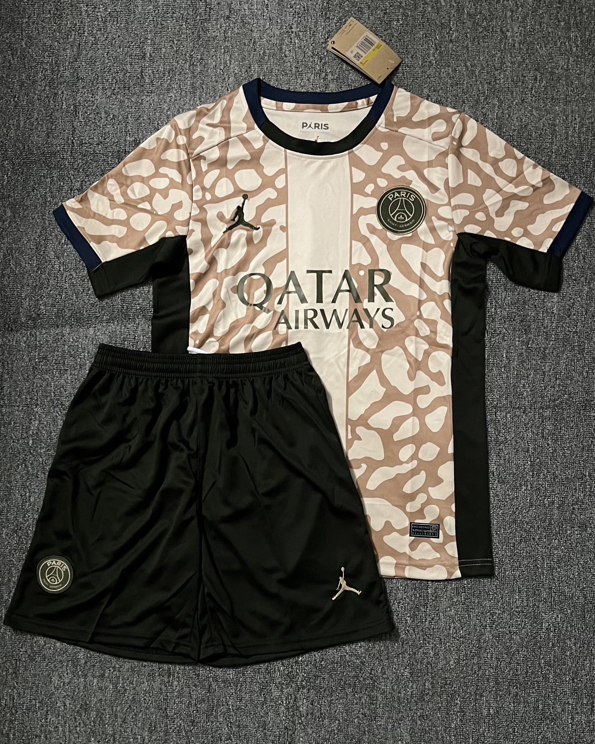 PARIS SAINT GERMAIN Adult Kit