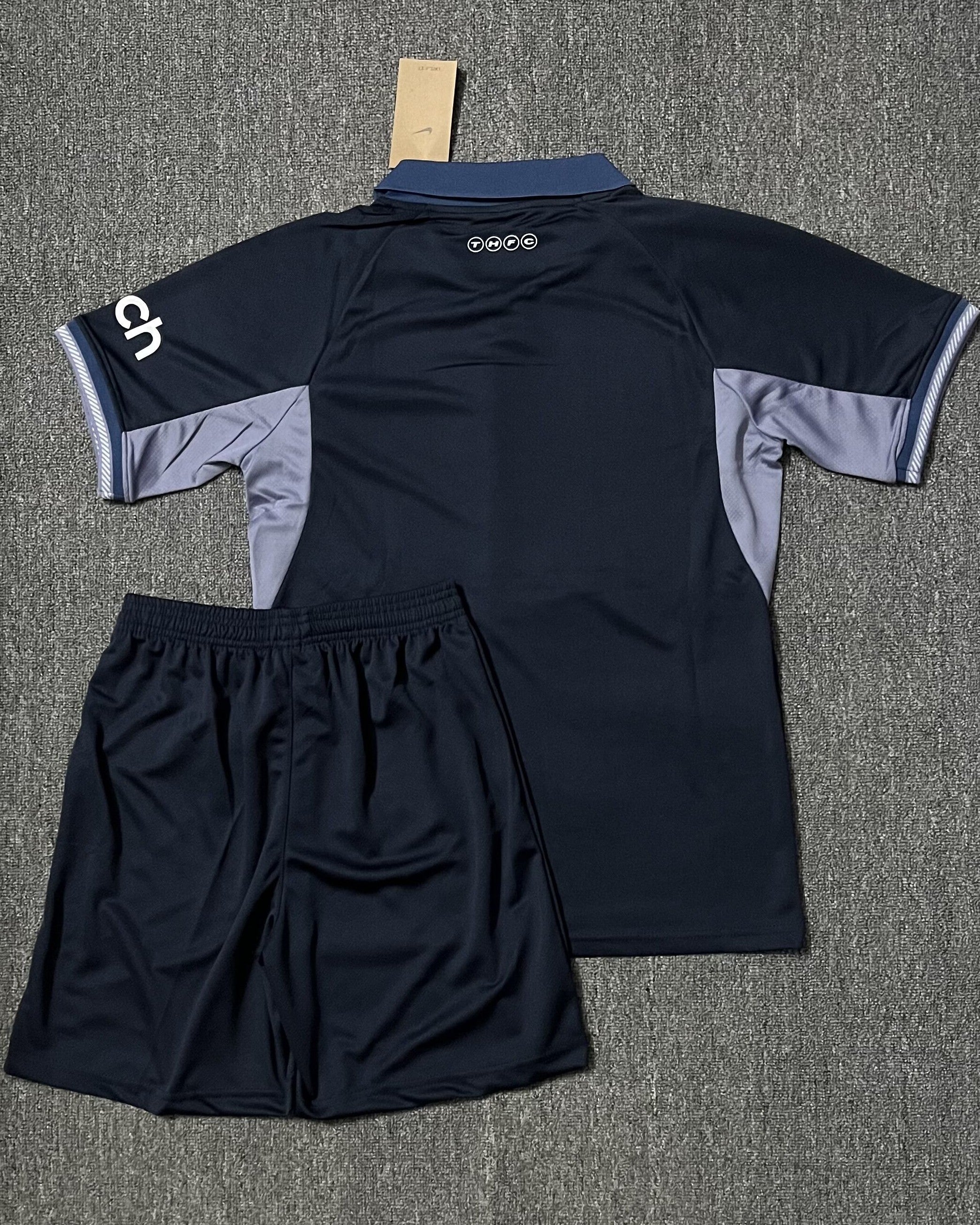 TOTTENHAM Adult Kit