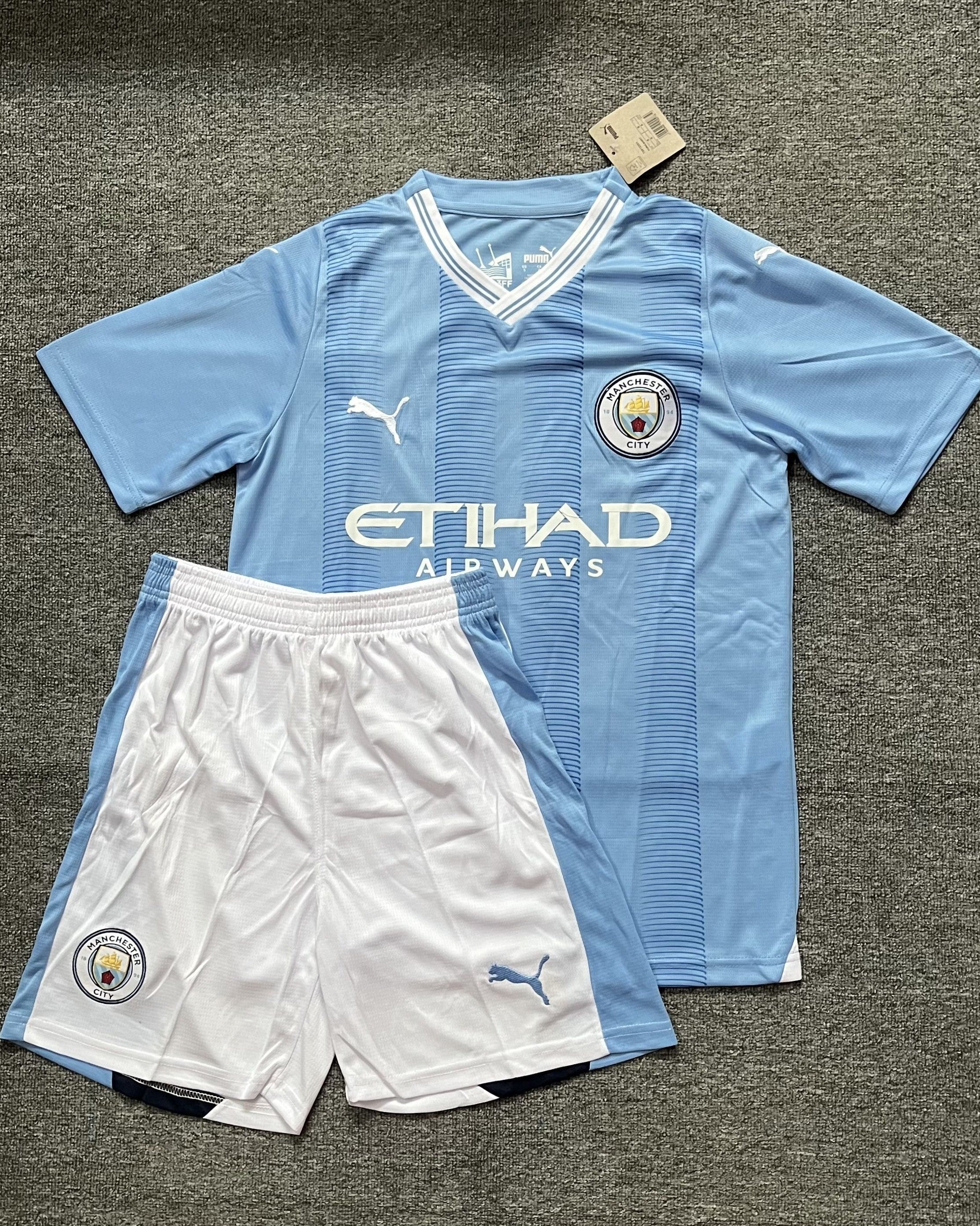 MANCHESTER CITY Adult Kit