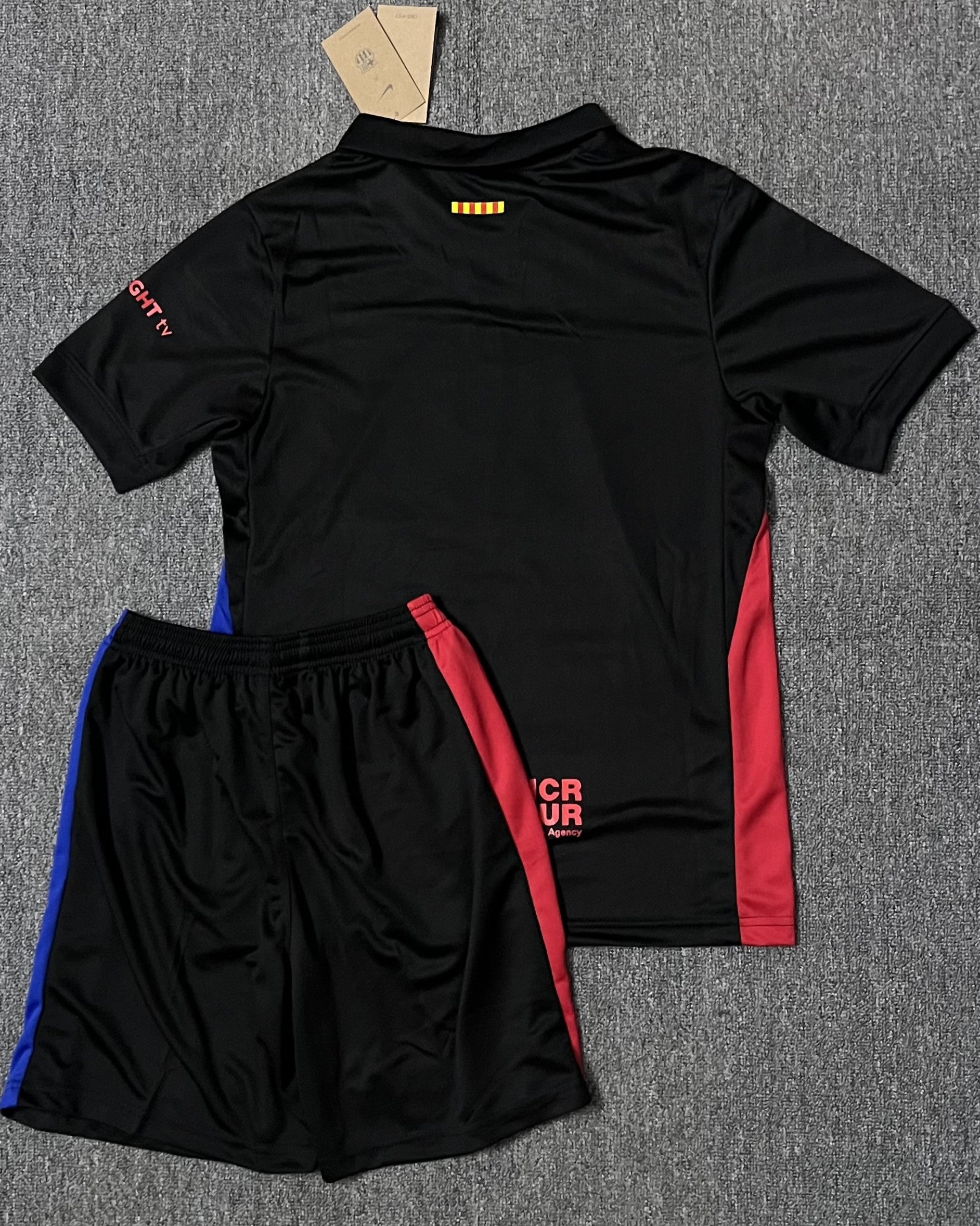 BARCELONA Adult Kit