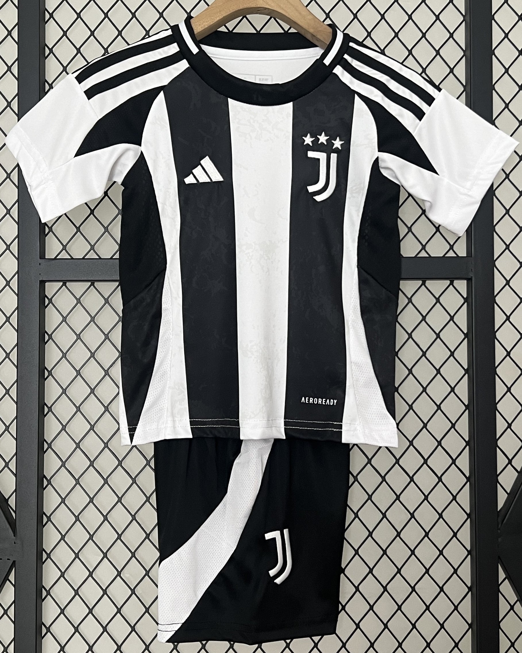 JUVENTUS Kid kit