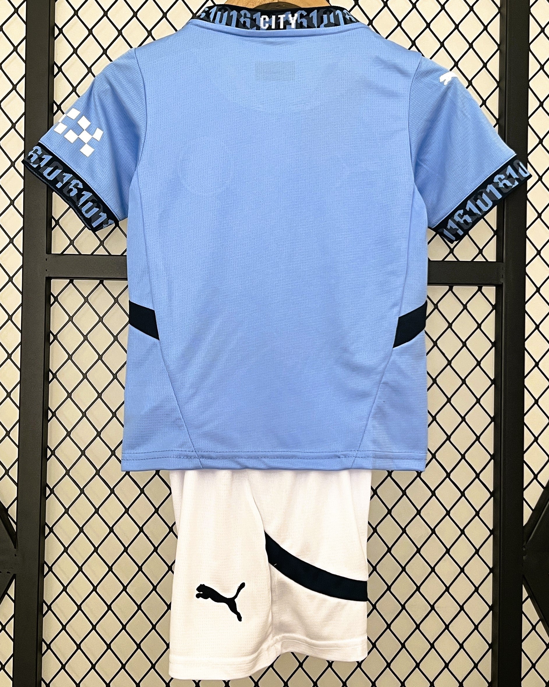 MANCHESTER CITY kid kit