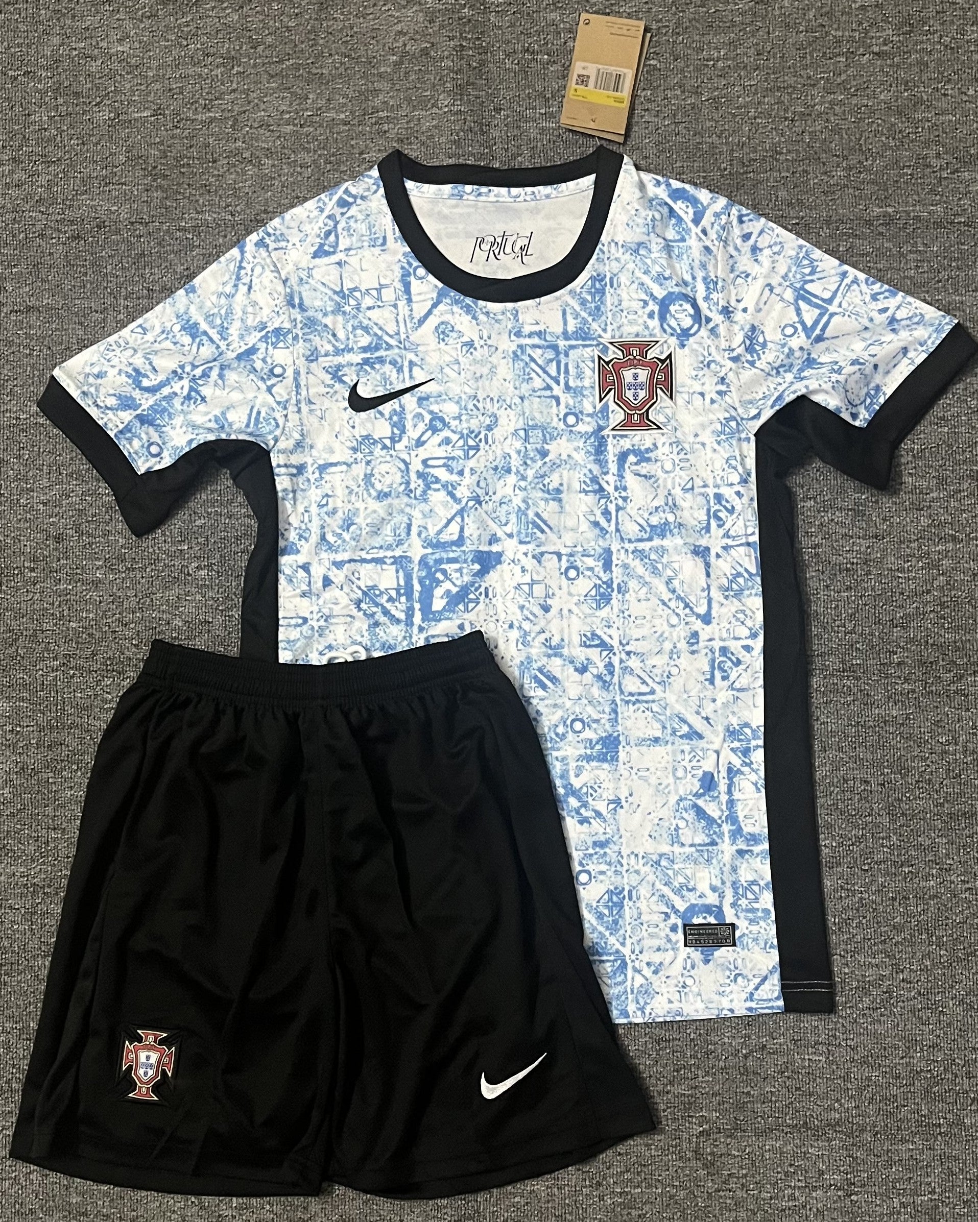 PORTUGAL Adult Kit