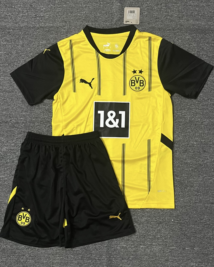 BORUSSIA DORTMUND kid kit