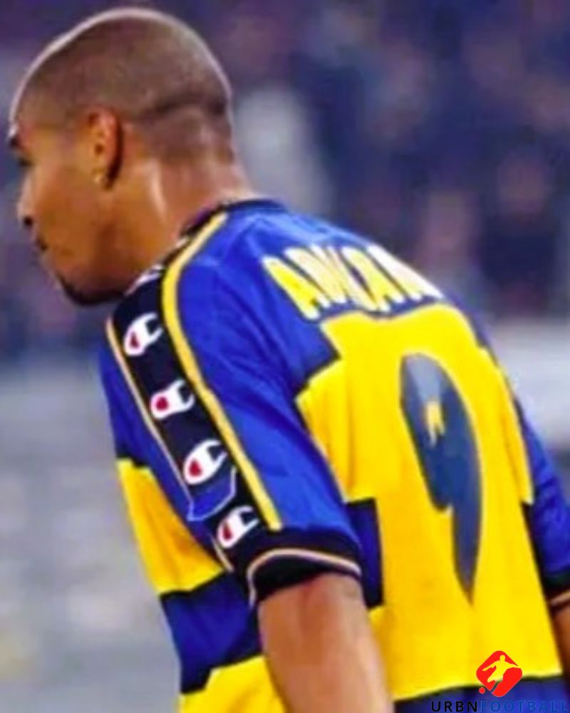 ADRIANO 2002-03 (Par)