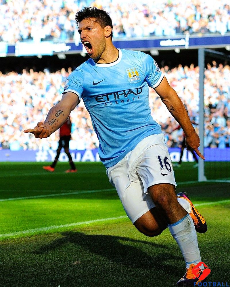 AGUERO KUN 2013-14 (Man C)