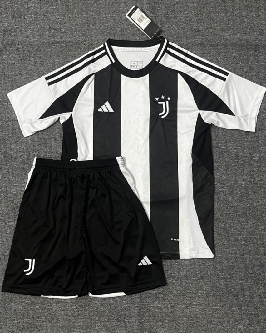 JUVENTUS kid kit