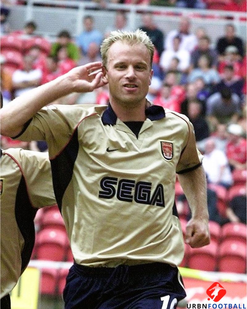 BERGKAMP DENNIS 2001-02 (Ars)