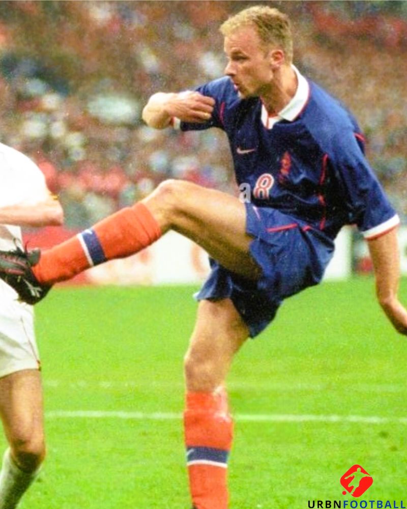 BERGKAMP DENNIS 1998-99 (Ola)