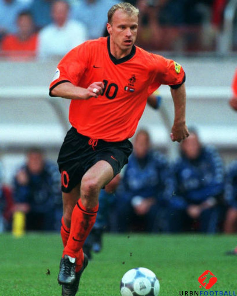 BERGKAMP DENNIS 2000-01 (Ola)