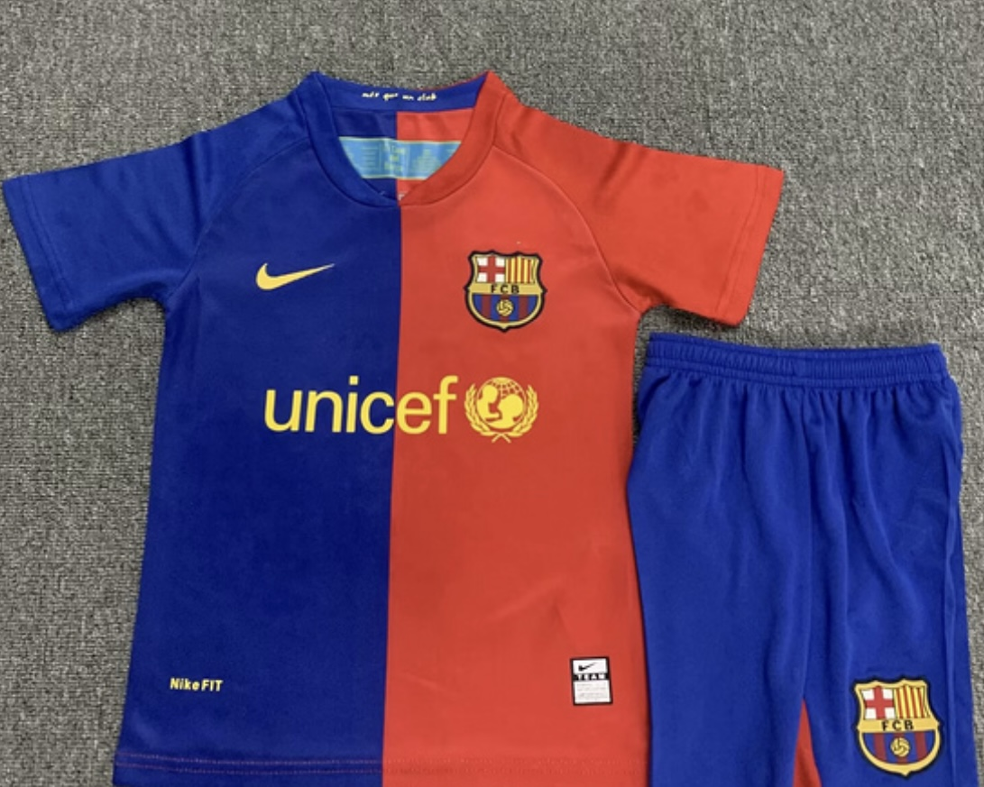 BARCELLONA kid kit