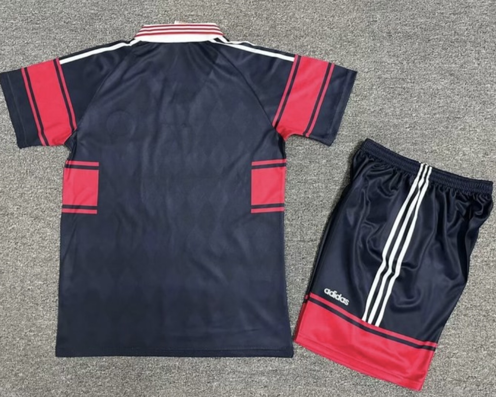 BAYERN MONACO kid kit