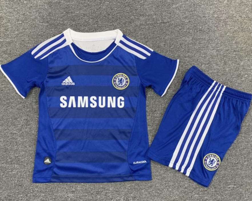 CHELSEA kid kit