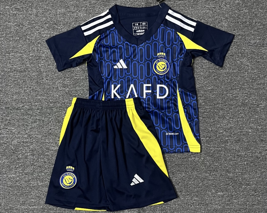 AL NASSR kid kit