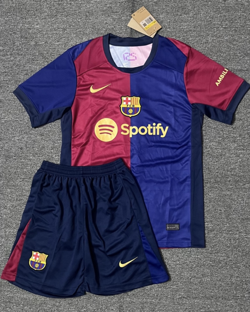 BARCELLONA kid kit