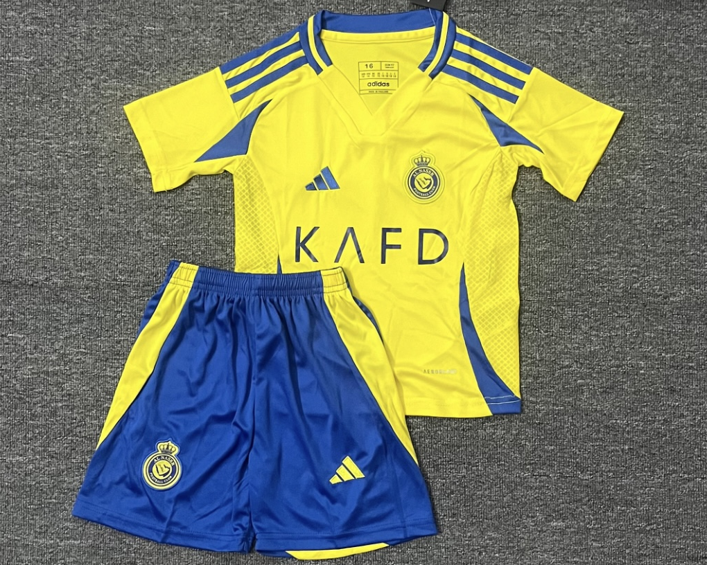 AL NASSR kid kit