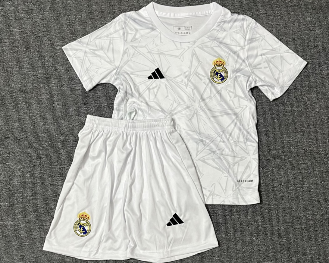 REAL MADRID kid kit