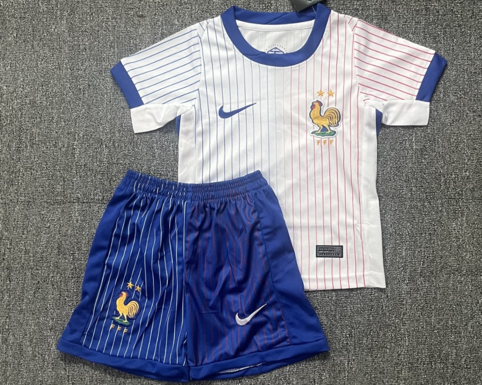 FRANCE kid kit