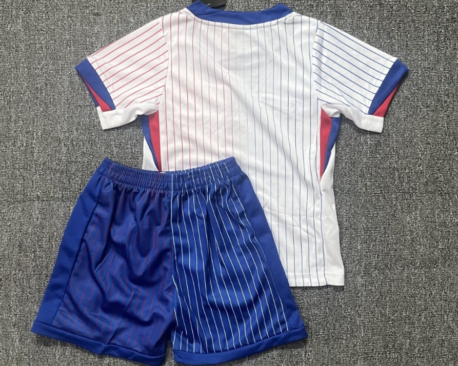 FRANCE kid kit