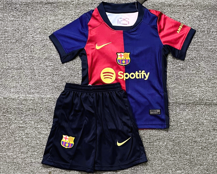 BARCELLONA kid kit