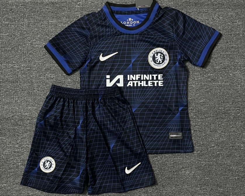 CHELSEA kid kit