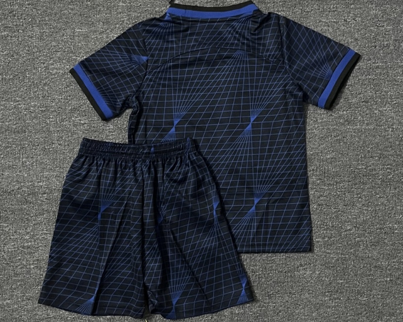 CHELSEA kid kit