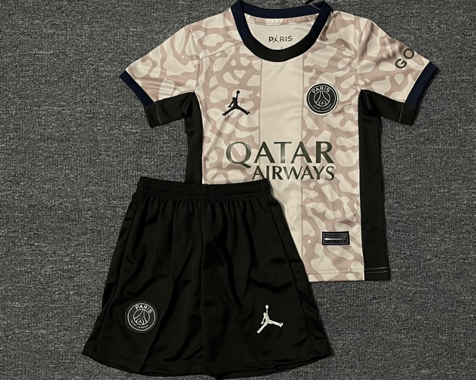 PARIS SAINT GERMAIN kid kit