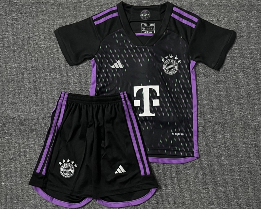 BAYERN MONACO kid kit